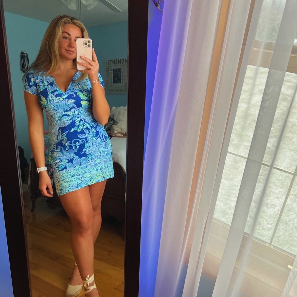 Short Sleeved Lily Pulitzer Dress!